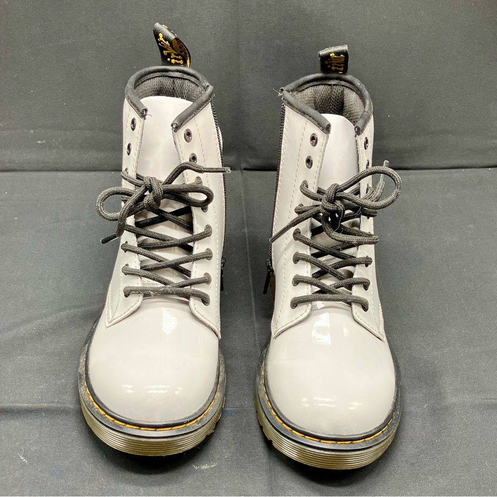 Dr Doc Martens Zavala White 8 Eyelet Combat Ankle Boot Women’s 5 US EU 36 UK 3